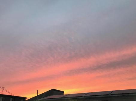 田舎の夕焼け4 田舎の夕焼け4 夕焼け,雲,空の写真素材