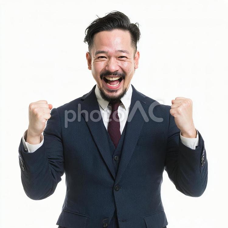 ビジネスの目標達成を祝う、笑顔の男性 男性,ビジネスマン,大人の写真素材