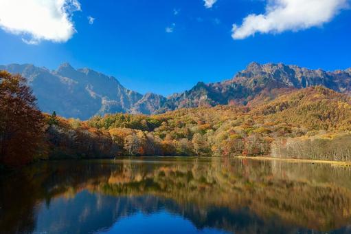 戸隠　鏡池の写真