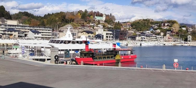 遊覧船「けせんぬま」宮城県気仙沼 船乗り場,船着き場,遊覧船の写真素材