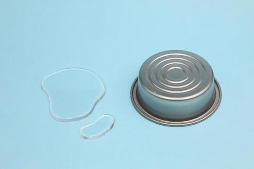 たらいと水 覆水盆に返らずのイメージ たらいと水 覆水盆に返らずのイメージ 覆水盆に返らず,たらい,水の写真素材