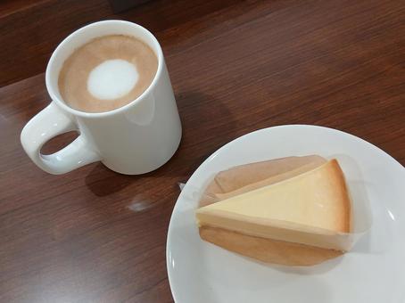 ソイラテHOTとチーズケーキ チーズケーキ,チーズ,スイーツの写真素材