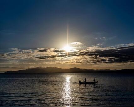 滋賀・琵琶湖・湖北の夕景 琵琶湖,夕景,夕焼けの写真素材