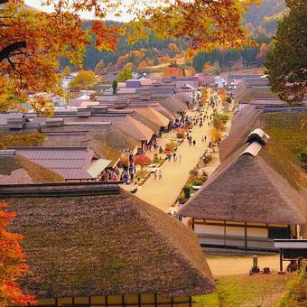 福島の秋 秋,大内宿,茅葺きの写真素材
