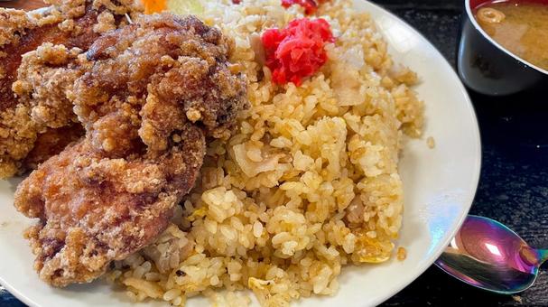 石川県おさむ食堂の唐揚げチャーハン 石川県おさむ食堂の唐揚げチャーハン 唐揚げチャーハン,おさむ食堂,石川県の写真素材