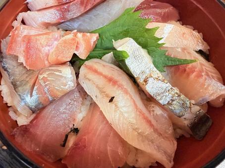 海鮮丼 海鮮丼,魚,刺し身の写真素材