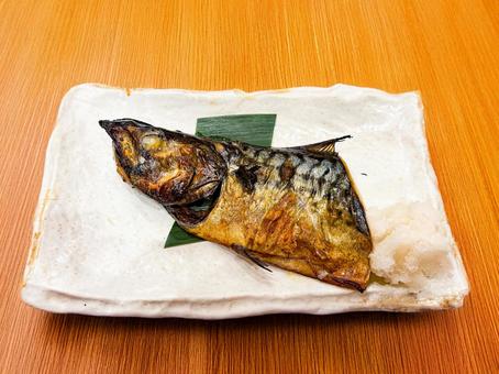 焼き魚 焼き魚の写真