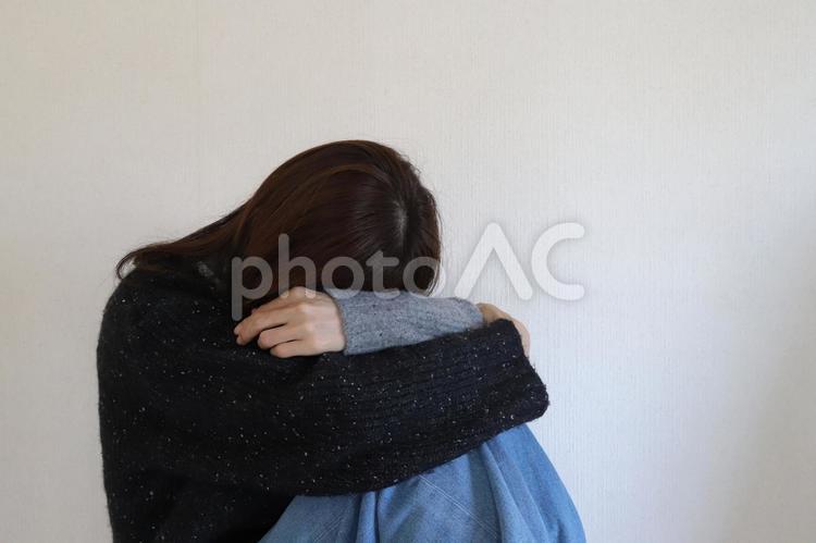 引きこもりの女性 引きこもり,女性,うつ病の写真素材
