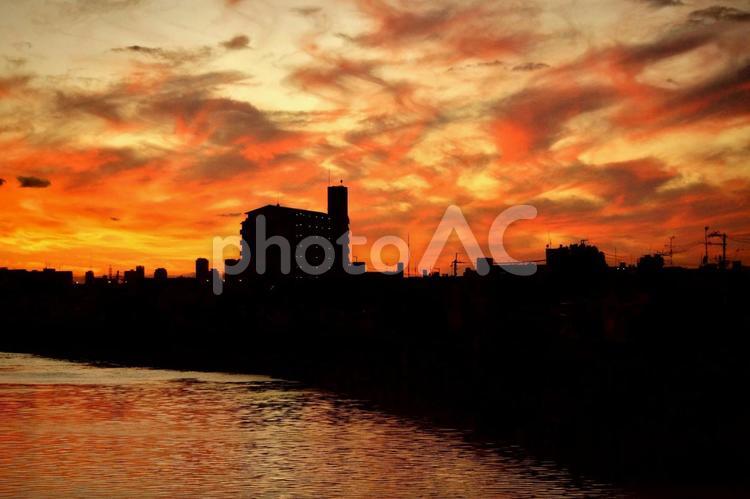町の夕焼け② 風景,都会,夕焼けの写真素材