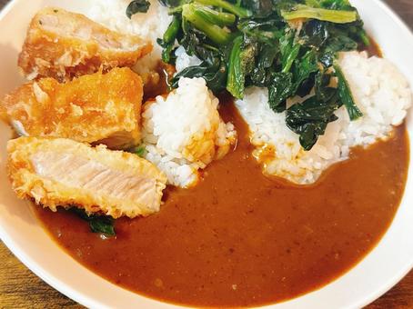 カレーライス カレーライス カレーライス,とんかつ,ほうれん草の写真素材
