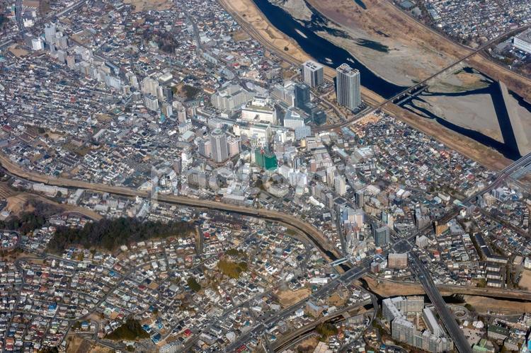 京王電鉄の聖蹟桜ヶ丘駅付近を空撮 空撮,街並み,聖蹟桜ヶ丘駅の写真素材