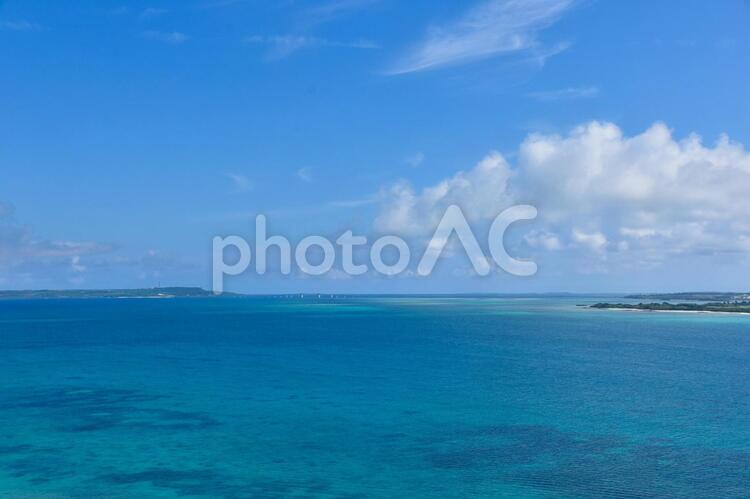 宮古島全景・伊良部大橋 コバルトブルー,与那覇前浜ビーチ,伊良部大橋の写真素材