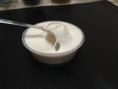 白くねっとり食感の沖縄じーまーみとうふ 白くねっとり食感の沖縄じーまーみとうふ じーまーみとうふ,ビーナッツ豆腐,沖縄の写真素材