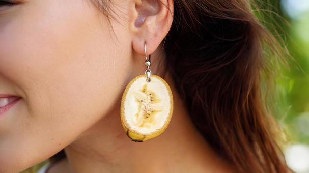 イヤリング バナナCの写真