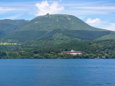 芦ノ湖海賊船から山のホテルと駒ヶ岳頂上駅 芦ノ湖海賊船から山のホテルと駒ヶ岳頂上駅 箱根海賊船,小田急山のホテル,駒ヶ岳頂上駅の写真素材