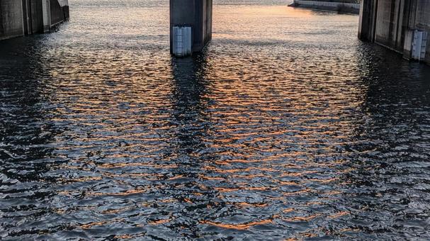 川 水面,川面,川の写真素材