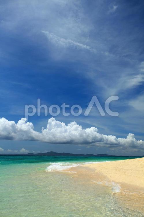 美しい沖縄のビーチと夏空 沖縄,海,ビーチの写真素材