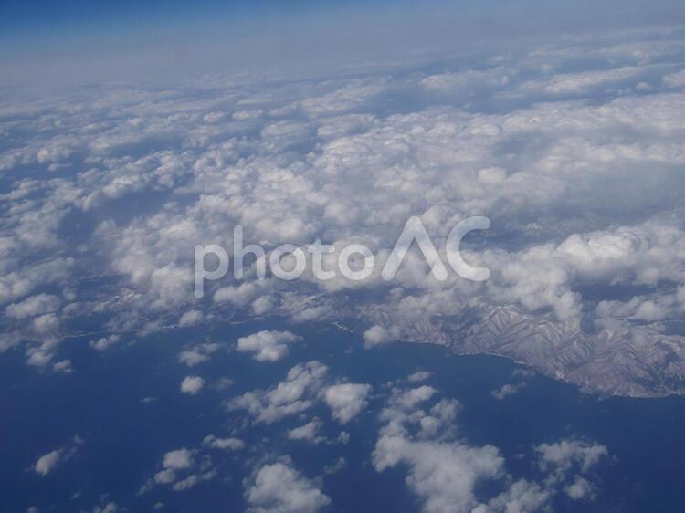 航空写真・眼下の海 空,雲,上空の写真素材