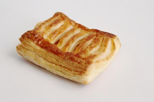 焼きたてのアップルパイ 焼きたてのアップルパイ アップルパイ,焼きたて,パイ生地の写真素材