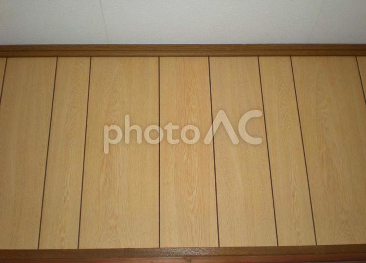 天井と壁　昭和な普通の家 天井と壁,壁,木目の写真素材