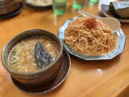 エビ辛つけ麺 エビ辛つけ麺の写真
