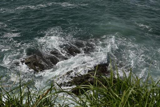 番所庭園から見た海 番所庭園から見た海 番所庭園,和歌山県,日本庭園の写真素材
