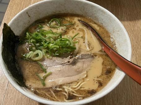 煮干しラーメン 煮干しラーメンの写真