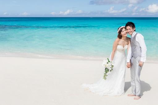 ブライダル 海 ウェディング ブライダル 海 ウェディング 新婦,ウエディング,海の写真素材