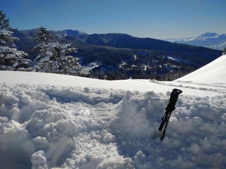 スキー場からの1枚 スキー場,快晴,晴れの写真素材