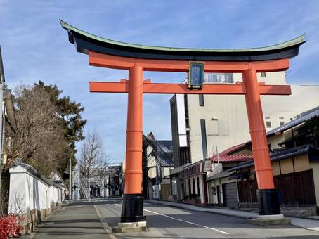 御香宮の鳥居 御香宮の鳥居 御香宮,鳥居,伏見の写真素材