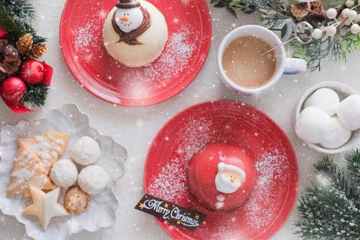 クリスマスのティータイム クリスマスのティータイム クリスマス,クリスマスイブ,クリスマスケーキの写真素材