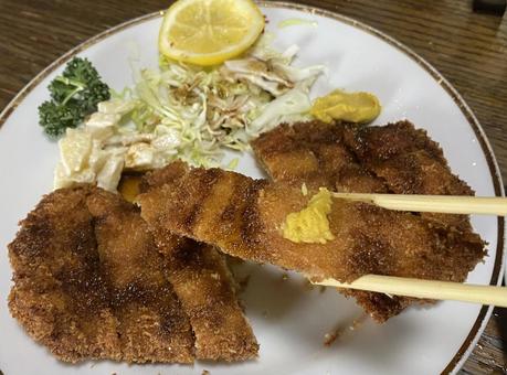 カツ ロースカツ ひれカツ カラシ カツ ロースカツ ひれカツ カラシ カツ,ひれカツ,ロースかつの写真素材