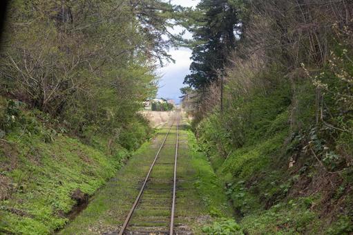 津軽鉄道先頭車窓のローカル線 津軽鉄道先頭車窓のローカル線の写真
