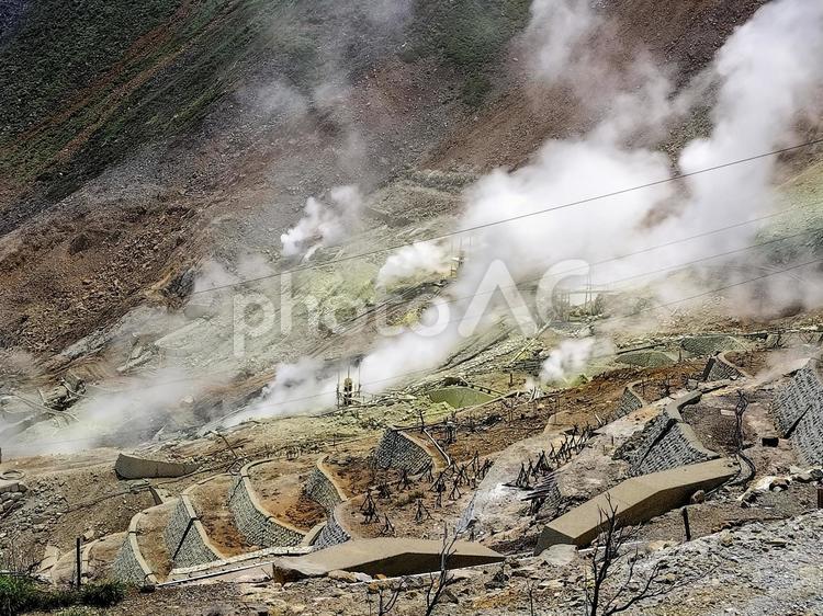 濛々と湯気を上げる箱根の大涌谷 大涌谷,箱根,観光の写真素材
