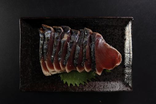 鰹のたたきの盛り付け 鰹のたたきの盛り付け 鰹,たたき,刺身の写真素材