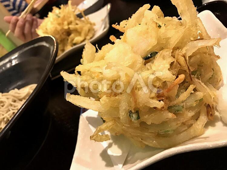 野菜のかき揚げ 野菜のかき揚げ,かき揚げ,蕎麦セットの写真素材