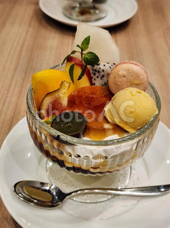 秋のプリンアラモード1 デザート,ドルチェ,プリンアラモードの写真素材
