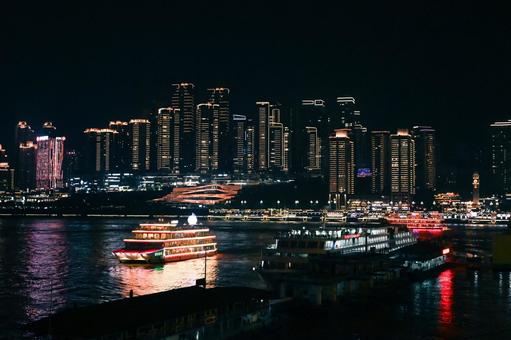重慶夜景・街並みと長江 重慶,夜景,長江の写真素材