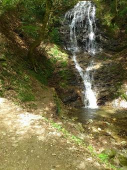 滝のある風景 滝のある風景の写真