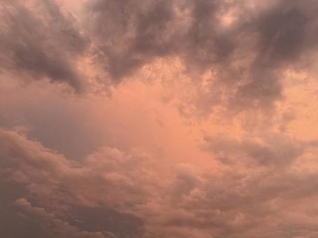 ダークな空模様 ダークな空模様の写真