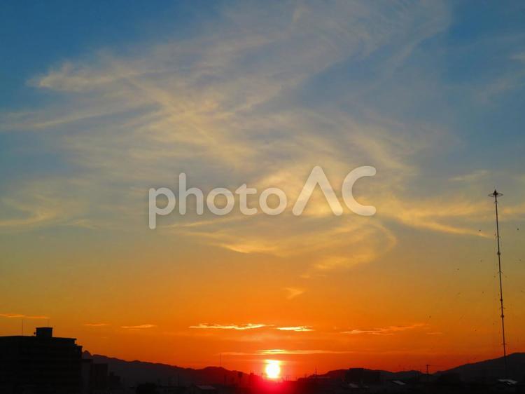 ７月下旬の野田池の朝焼け 背景,朝焼け,日の出の写真素材