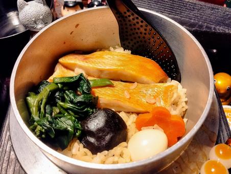 金目鯛の釜飯 金目鯛の釜飯 釜飯,金目鯛,贅沢の写真素材