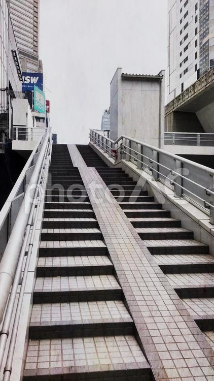 渋谷の風景 渋谷,高層ビル,歩道橋の写真素材