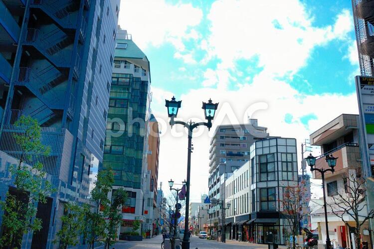 静岡市中心街の風景 ビル,静岡市,繁華街の写真素材