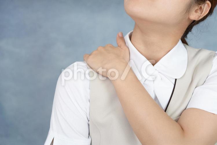 女性　肩こり　 肩こり,肩凝り,肩痛の写真素材