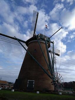 風車０２ 佐倉ふるさと広場,風車,オランダ風の写真素材