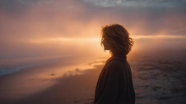 瞑想的な夕暮れのビーチ 瞑想的な夕暮れのビーチの写真
