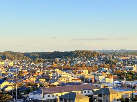 夕焼けの空 夕焼け,空,町並みの写真素材