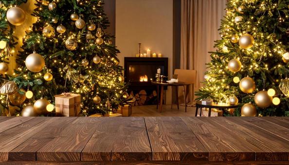 クリスマスツリーと木のテーブル素材の写真