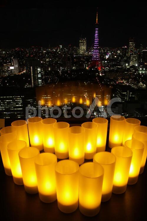 ハートと東京タワーと 世界貿易センタービル,ロウソク,ハートの写真素材
